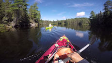 La baie est très profonde et très belle.