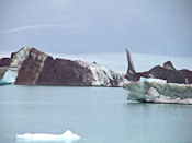 Aiguille de glace sur le lac Alsek.