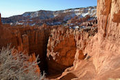 Dans les légendes Amérindiennes, les Hoodoos  étaient considérés comme les restes pétrifiés d'anciens êtres qui avaient été punis pour avoir mal agi.