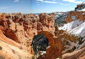 Natural Bridge, une gigantesque arche naturelle..