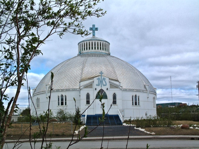 L'église "Igloo" d'Inuvik.