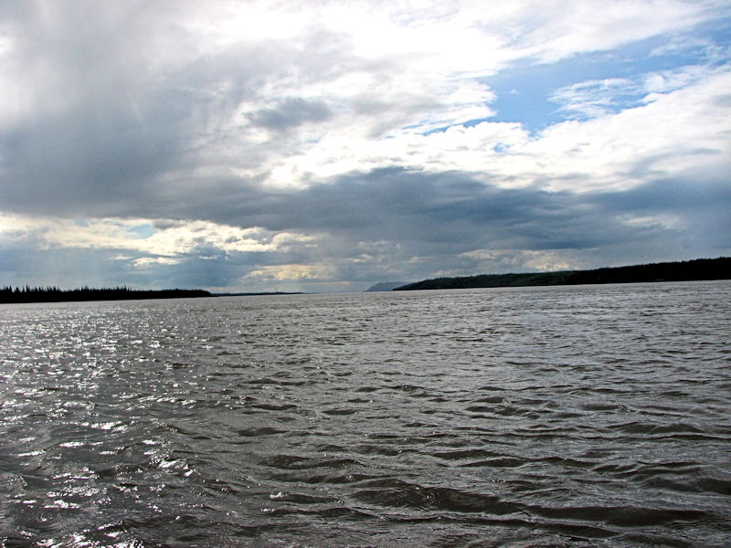 Le fleuve ressemble maintenant souvent à la mer !