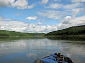 Après Peace river la rivière est de plus en plus sauvage.