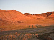 Certaines montagnes ont des couleurs surprenantes.