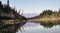 Les contreforts du massif à Haines junction