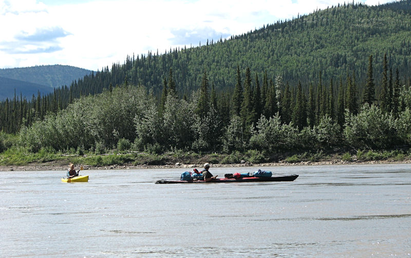 Après Dawson la partie "classique" de la rivière se termine. Je rencontre malgré tout encore quelques kayakistes avant Eagle et Circle.